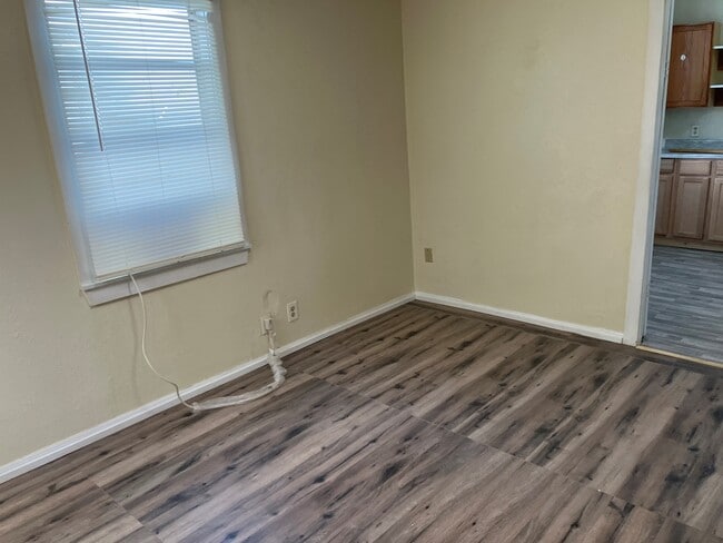 Bedroom - 1502 Piety St Unidad 1502