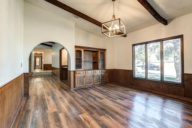 Photo - 4203 W 3rd St