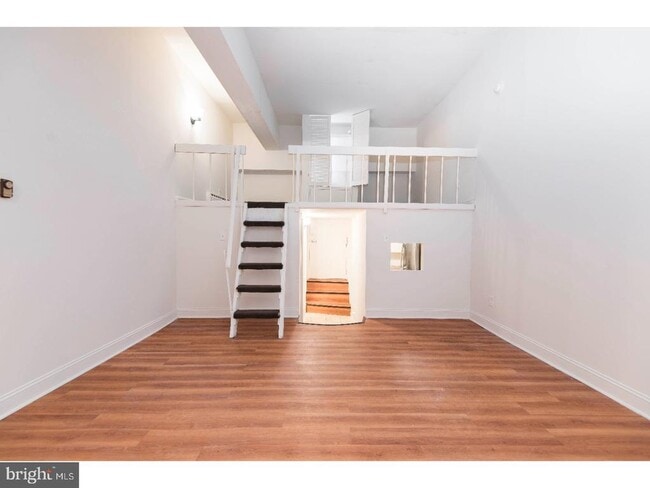 Photo - 2311 Spruce St Unit 104