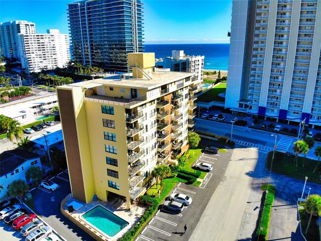Building Photo - 801 N Ocean Blvd Unit 604