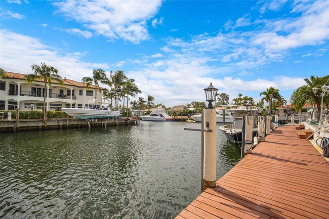 Building Photo - 1311 NE 27th Way