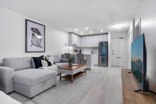 Photo - 2225 W 8th Ave Unit ID1051826P