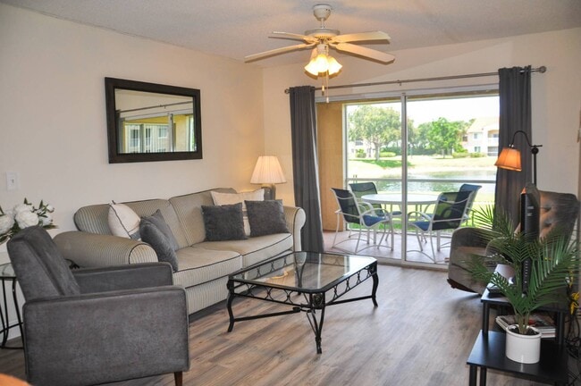 Photo - 1590 S 42ND Cir Unidad 108