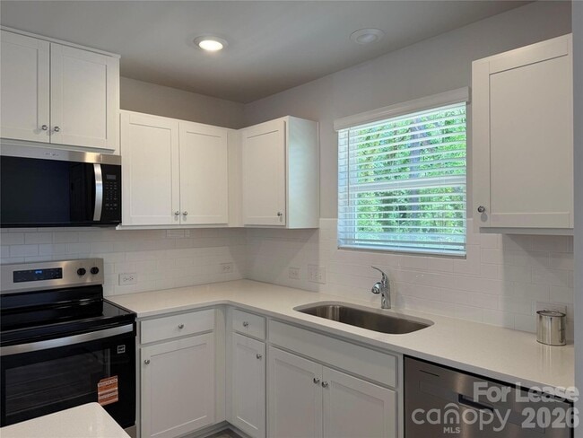 Photo - 1207 Suncrest Ave