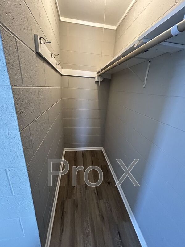 Photo - 1411 S Broadway St