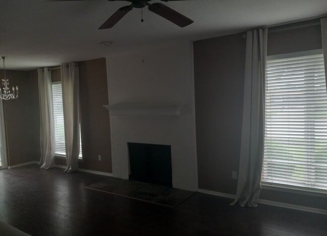Photo - 5003 Ledgestone Dr Unit B