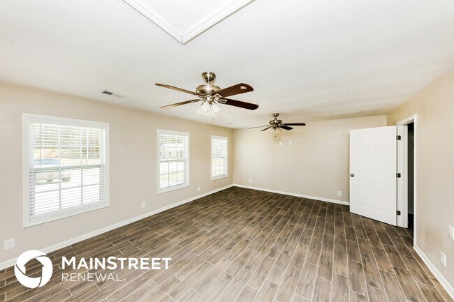 Photo - 18 Thorn Thicket Ct