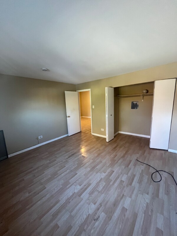 Photo - 9826 Sayre Ave Unidad 16