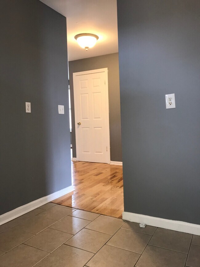 Photo - 32 Truman St Unidad 3rd Fl