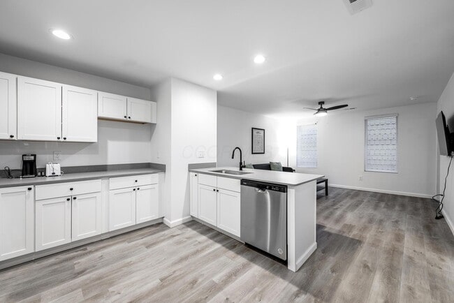 Photo - 62 S Main St Unit 8