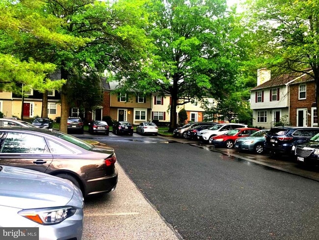 Photo - 4699 Hallowed Stream