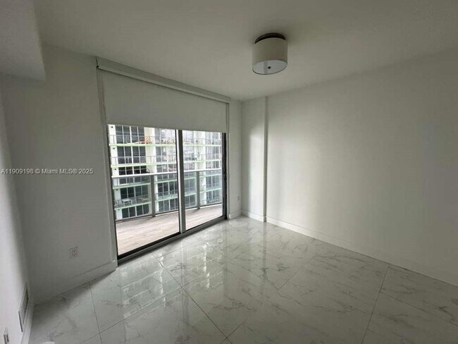 Photo - 488 NE 18th St Unit 2004