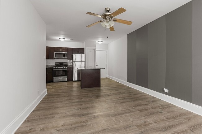 Photo - 1609 W Juneway Ter Unidad 2c