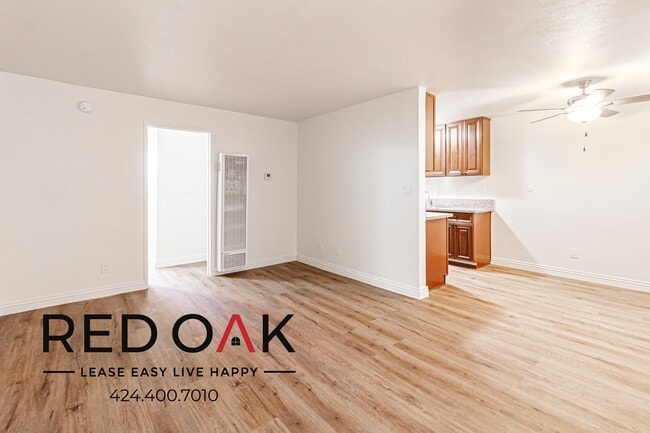 Building Photo - 7947 Reseda Blvd Unit 49 Rental