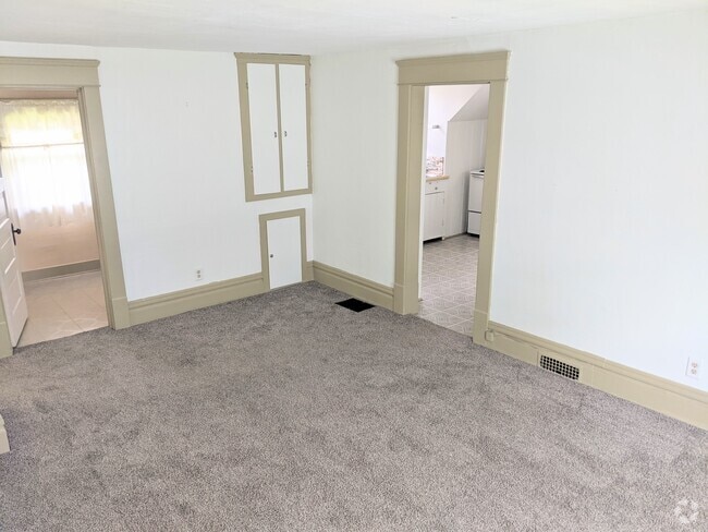 Building Photo - 732 W Shiawassee St Rental