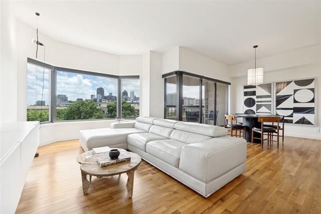 Building Photo - 3030 McKinney Ave Unit 505