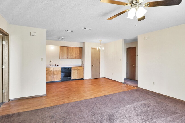 Photo - Pleasant View Apartments