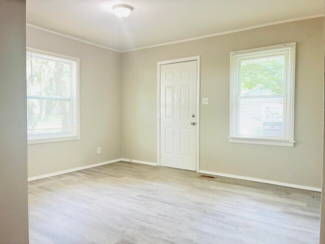 Photo - 1132 Browns Ave