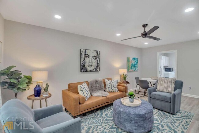 Photo - 5551 Davis Dr