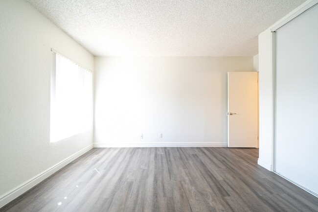 1440 Oak Dr Unit C02