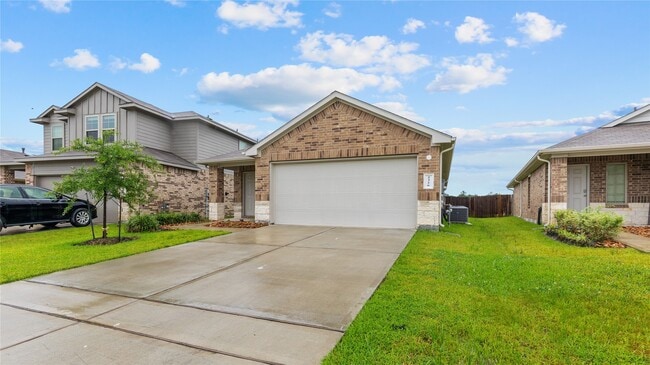 Photo - 2326 Spruce Clf Ln