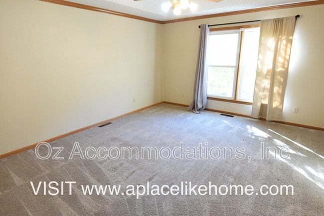 Photo - 15813 W 125th Terrace