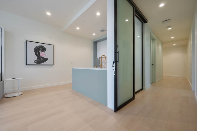 Photo - 6401 Wilshire Blvd Unit 1609D