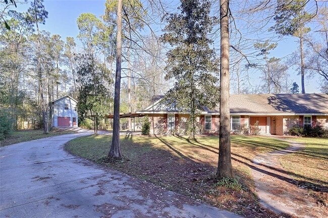 117 Devereux Drive