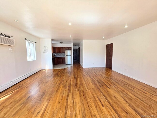 Photo - 219-23 114th Rd