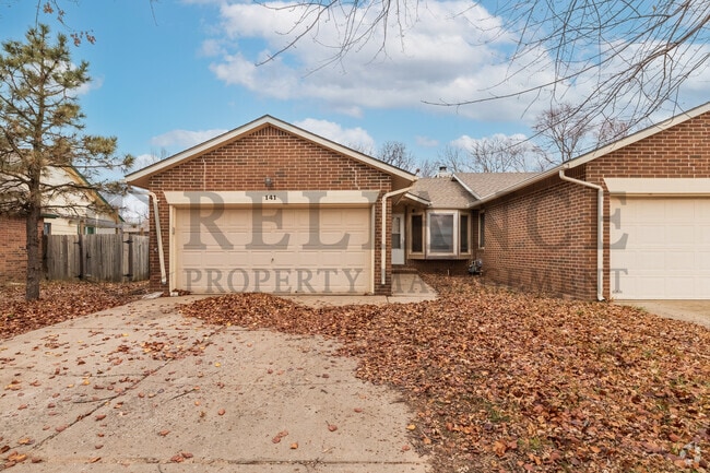 Building Photo - 141 S Lark St Rental