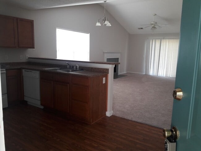 Photo - 25 Halyard Dr