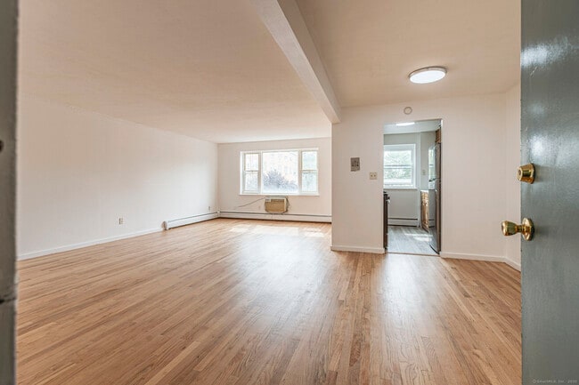 Photo - 70 Farmington Ave Unit 2B