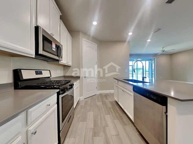 Photo - 87 Cobalt Ln