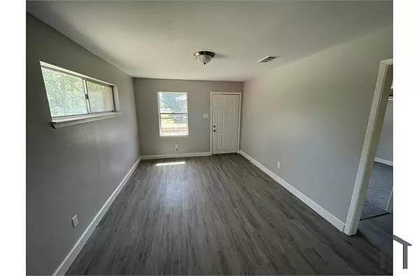 Photo - 7803 Glass St Unidad 7803