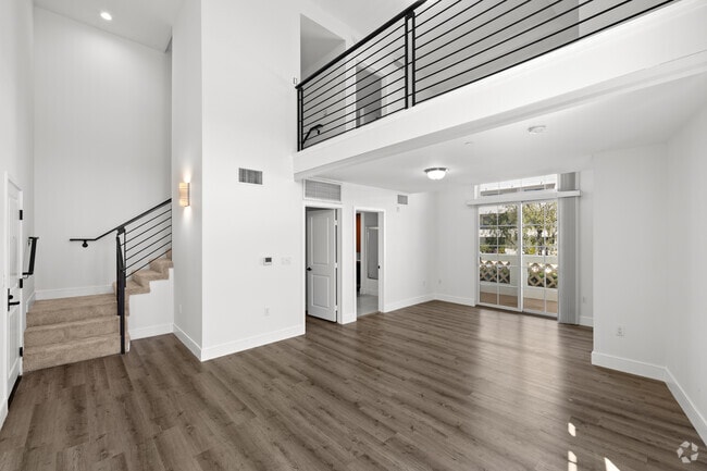 Interior Photo - Metro Art Sherman Oaks Luxury Living