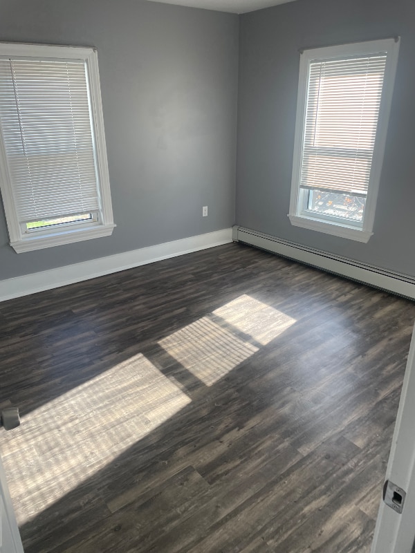 Photo - 118 N Main St