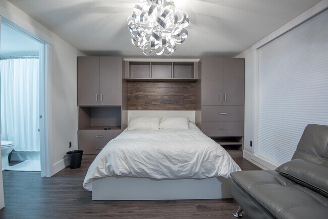 Photo - 1174A Spadina Crescent E Unit 0