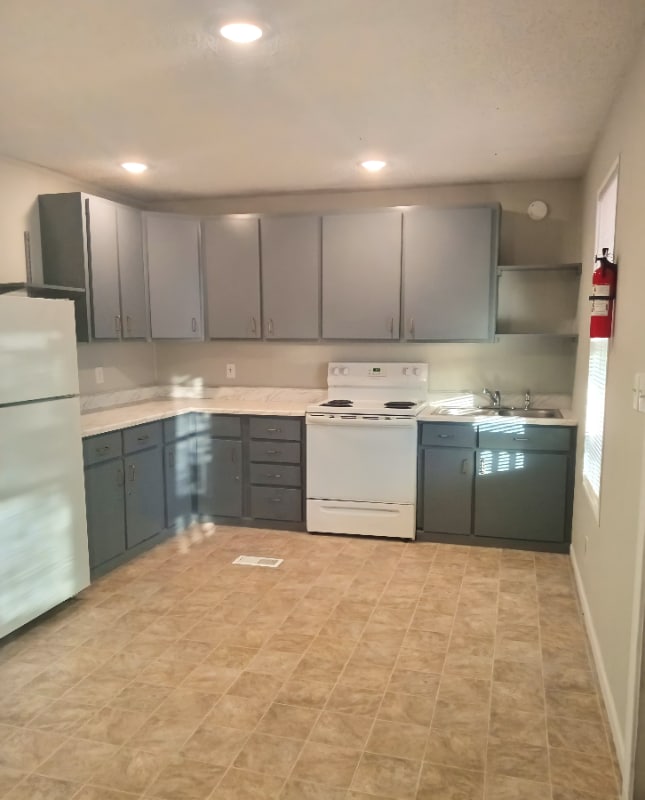 Building Photo - 777 E Yerby St