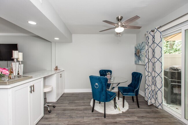 Photo - University Townhomes in Avondale