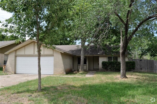 Building Photo - 1205 Stoneoak Ln Rental