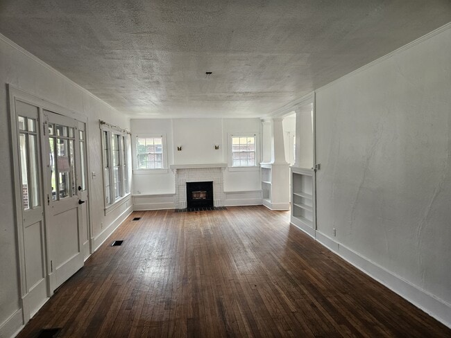 Photo - 917 Pecan Blvd