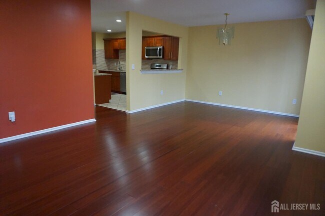 Photo - 160 Vasser Dr