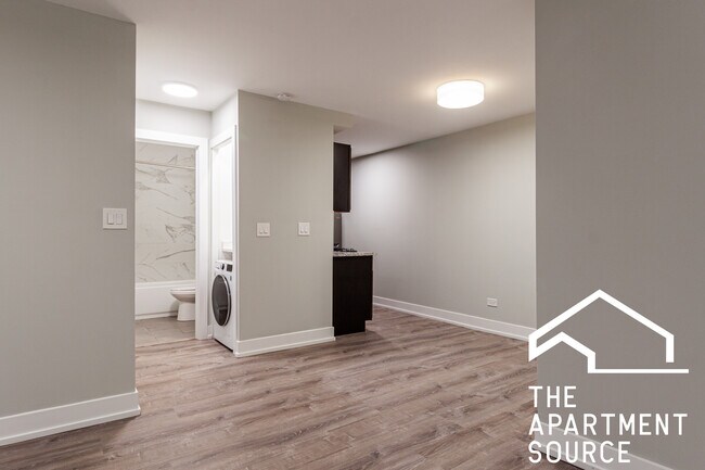 Photo - 454 W Barry Ave