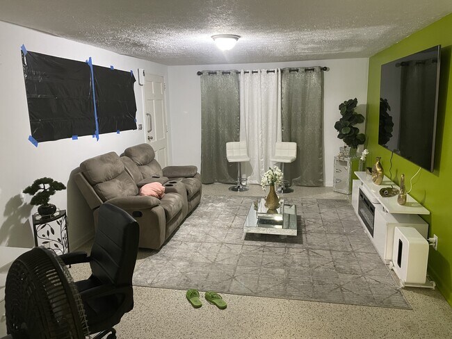 Photo - 6075 Longchamp Dr