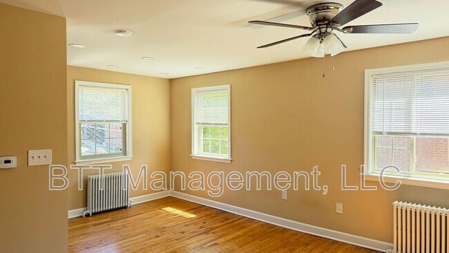 8800 Plymouth St Unit 5