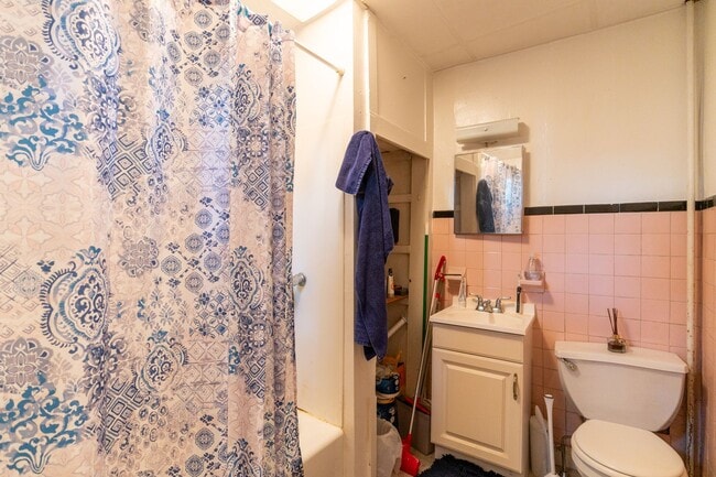 Photo - Pennsport 1st fl one bedroom