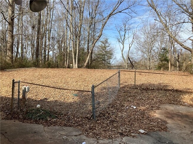 Photo - 8475 Lee Rd