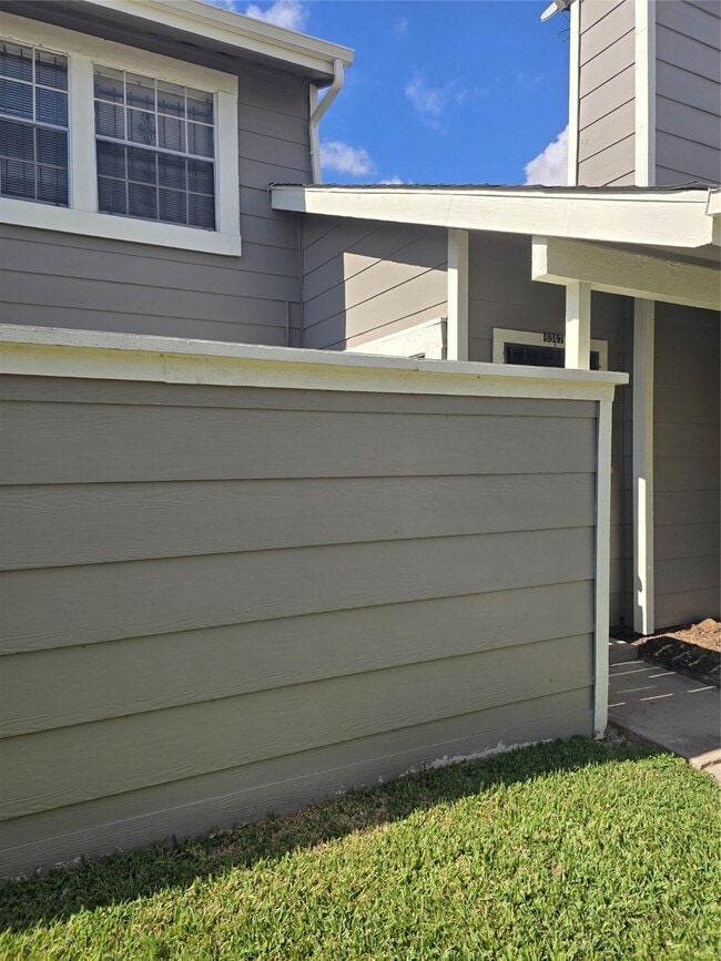 Building Photo - 6347 Cattails Ln Unit 6347