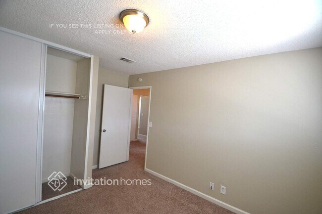 Photo - 824 Blue Bill Way