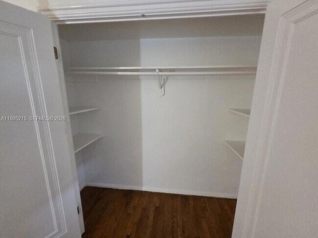 Photo - 850 Jefferson Ave Unit 5